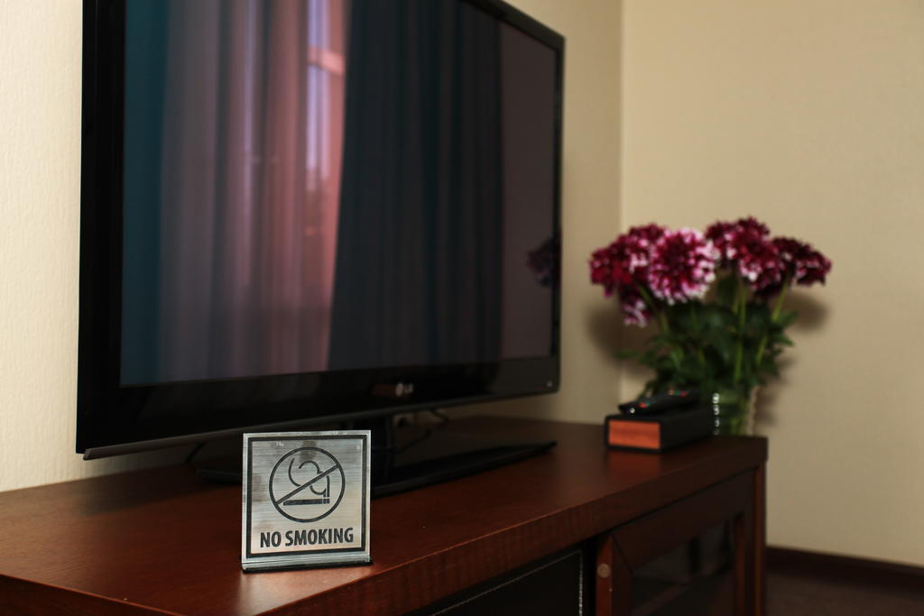Grand M Hotel Navoi Habitación foto
